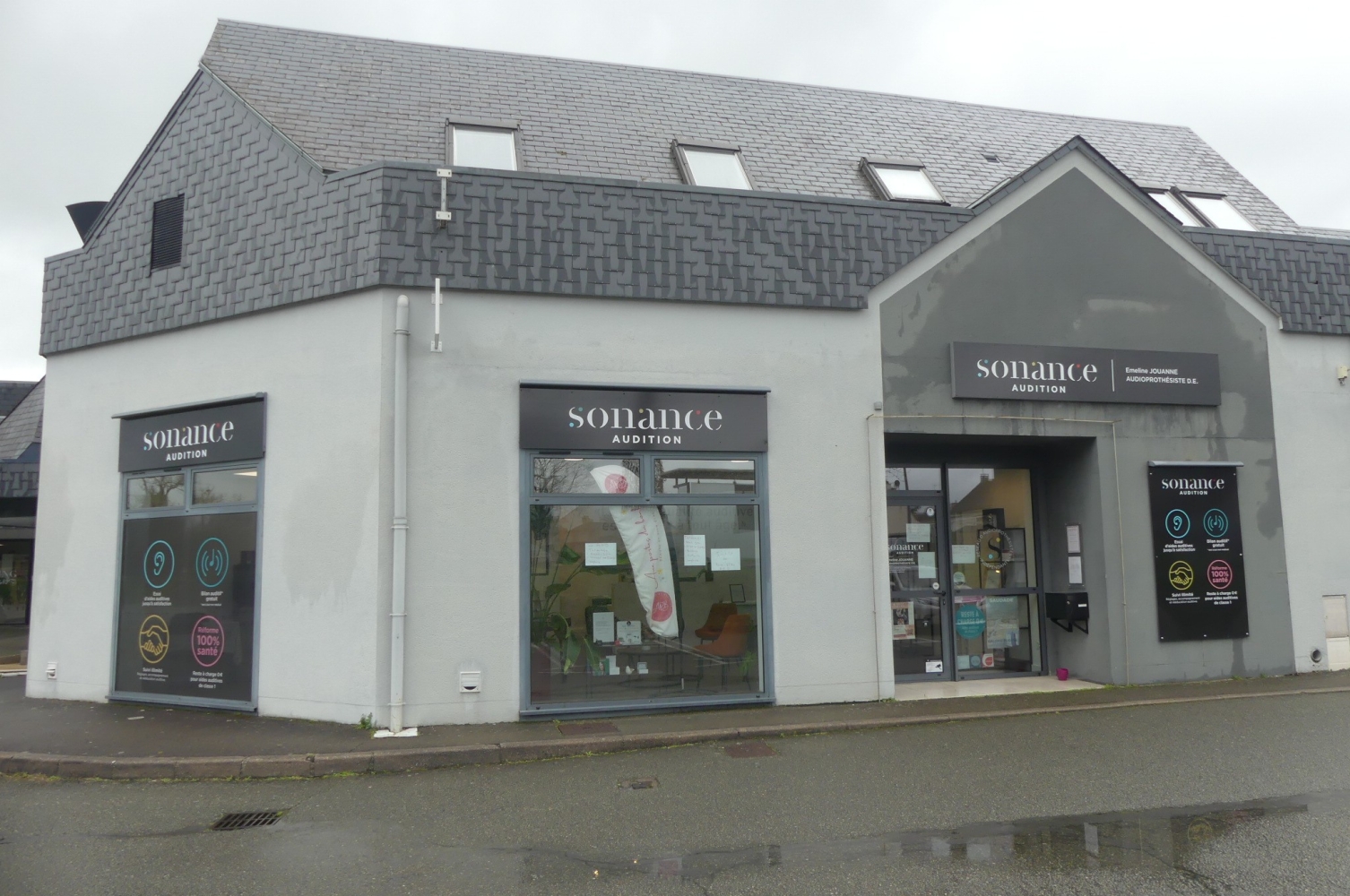 FONDS D'UN AUDIOPROTHÉSISTE et D'UNE AGENCE DE COMMUNICATION